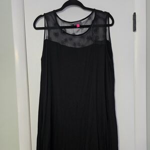 Plus size black dress